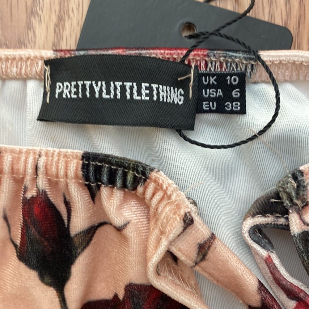 Pretty Little Thing Velvet Cardigan Mini - Picture 3 of 3